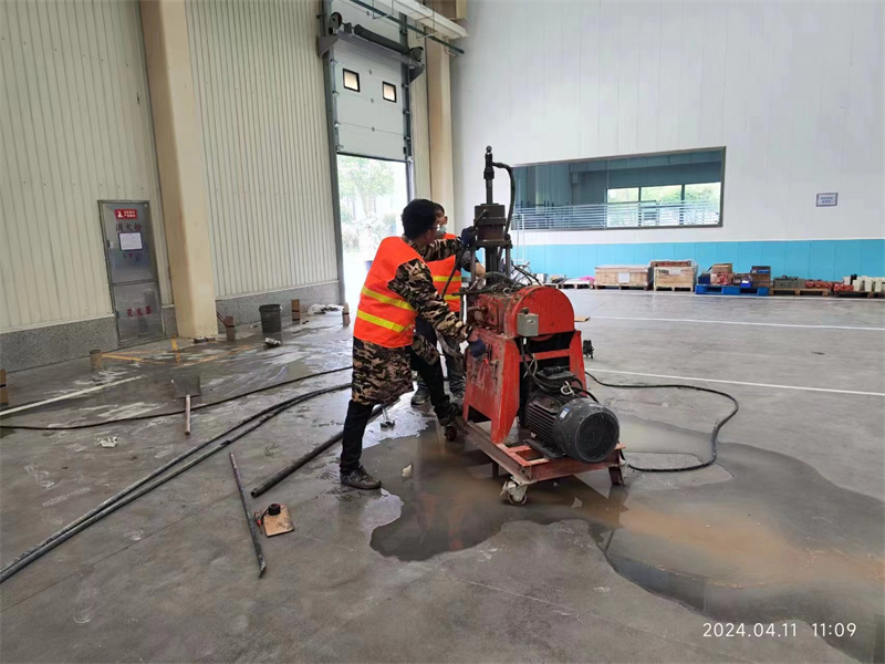 调兵山厂房地面下沉塌陷注浆加固施工